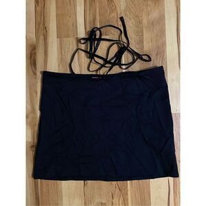 Urban Outfitters Black Halter Top Size Medium NWT